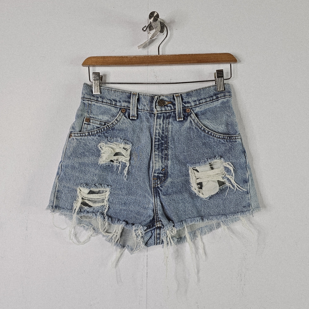 Vtg Levi's Womens Distressed Blue Denim Shorts Orange Tab Custom Cut Size 2/25